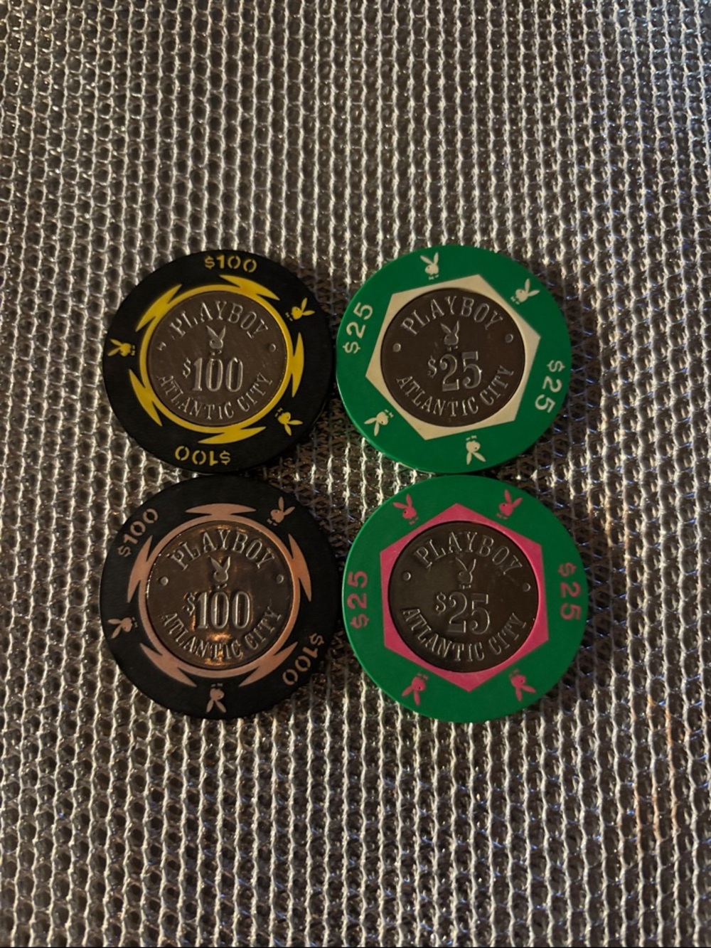 PLAYBOY Black and Green Casino Chip Set